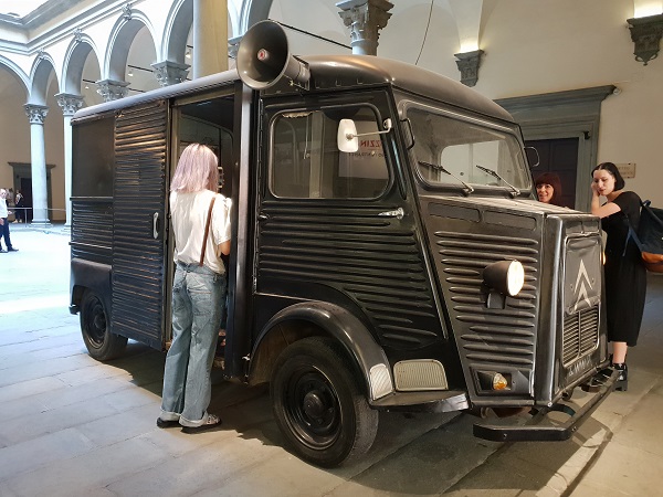 Camioncino Marina Abramovic Ulay Firenze settembre 2018