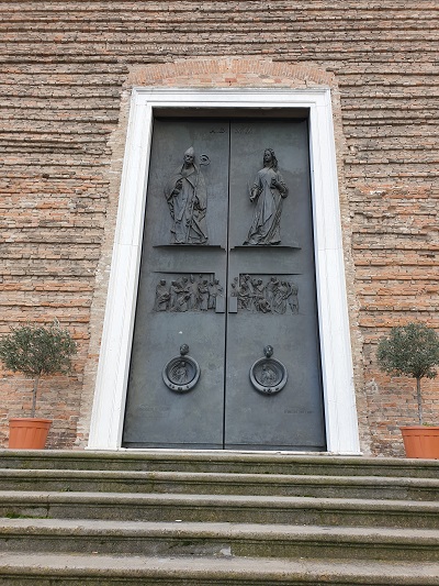 Santa Giustina Porta d'ingresso