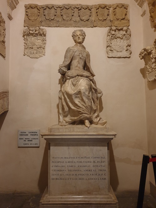 Elena Lucrezia Cornaro Piscopia