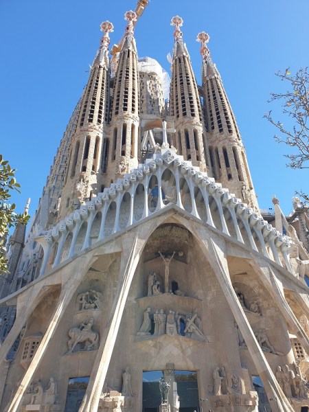 LA SAGRADA FAMILIA
