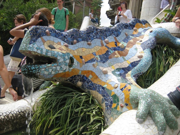 PARC GUELL - LA SALAMANDRA